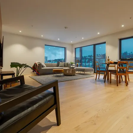 Northern Light - Nyholmen Luxury Penthouse B Apartment Tromso